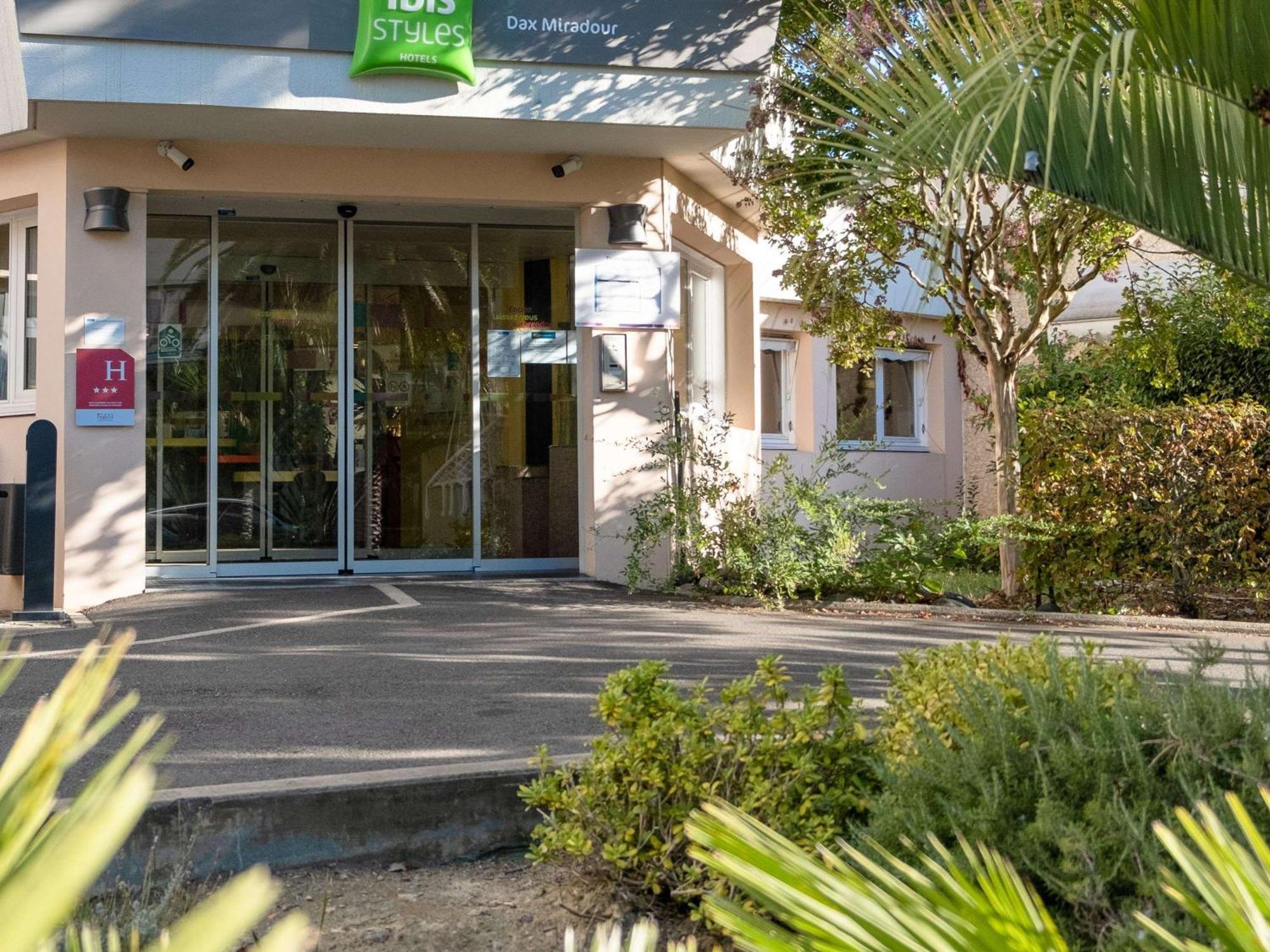 Ibis Styles Dax Centre Hotel Bagian luar foto