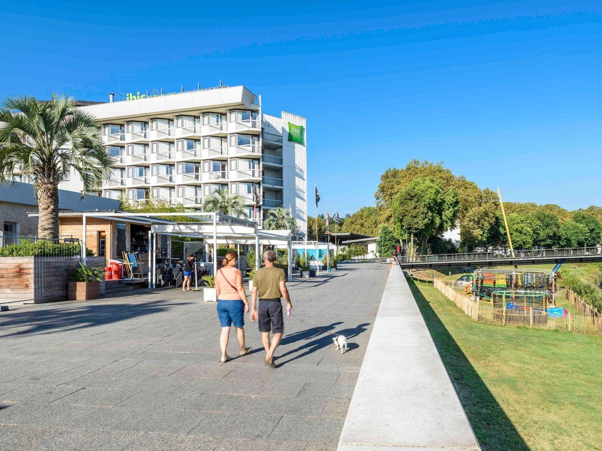 Ibis Styles Dax Centre Hotel Bagian luar foto